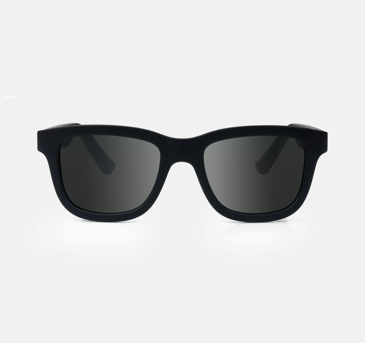 Dusk Lite App enabled electrochromic smart sunglasses Chamelo