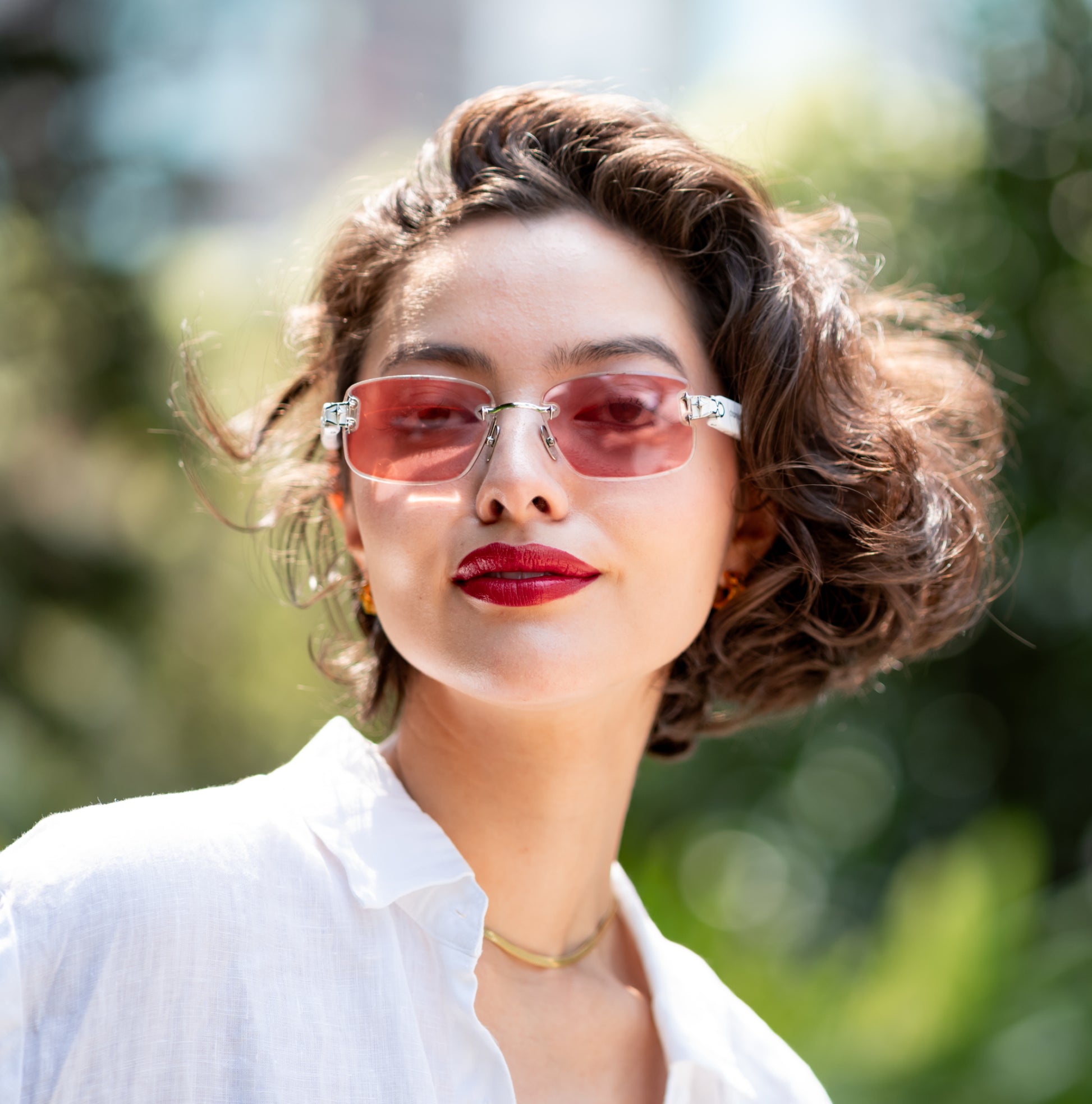 Aura Calm White Silver Instant Color Changing Sunglasses – Chamelo
